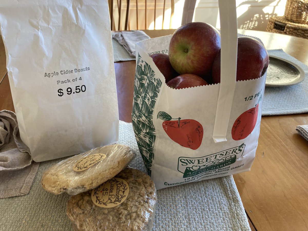 I stopped for apples and ended up with donuts, a chocolate chip cookie and an oatmeal pie….and apples