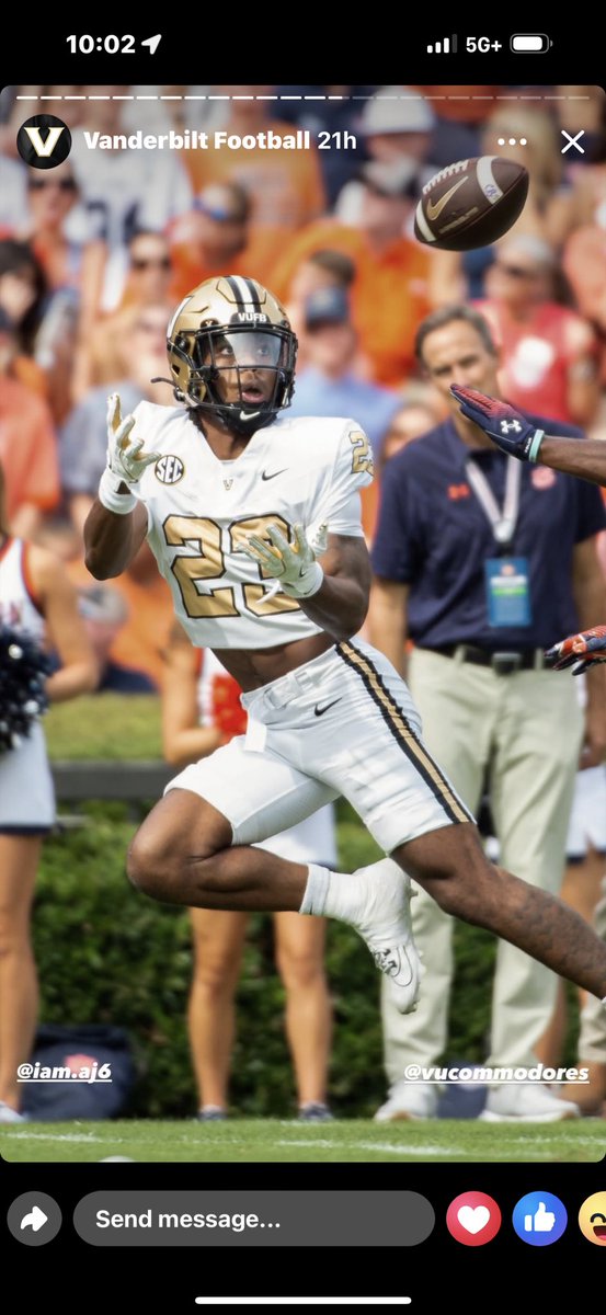 Big Dawg💪🏽🏈🖤💛 <a href="/AjNewberry5/">Aj Newberry</a> 🔥