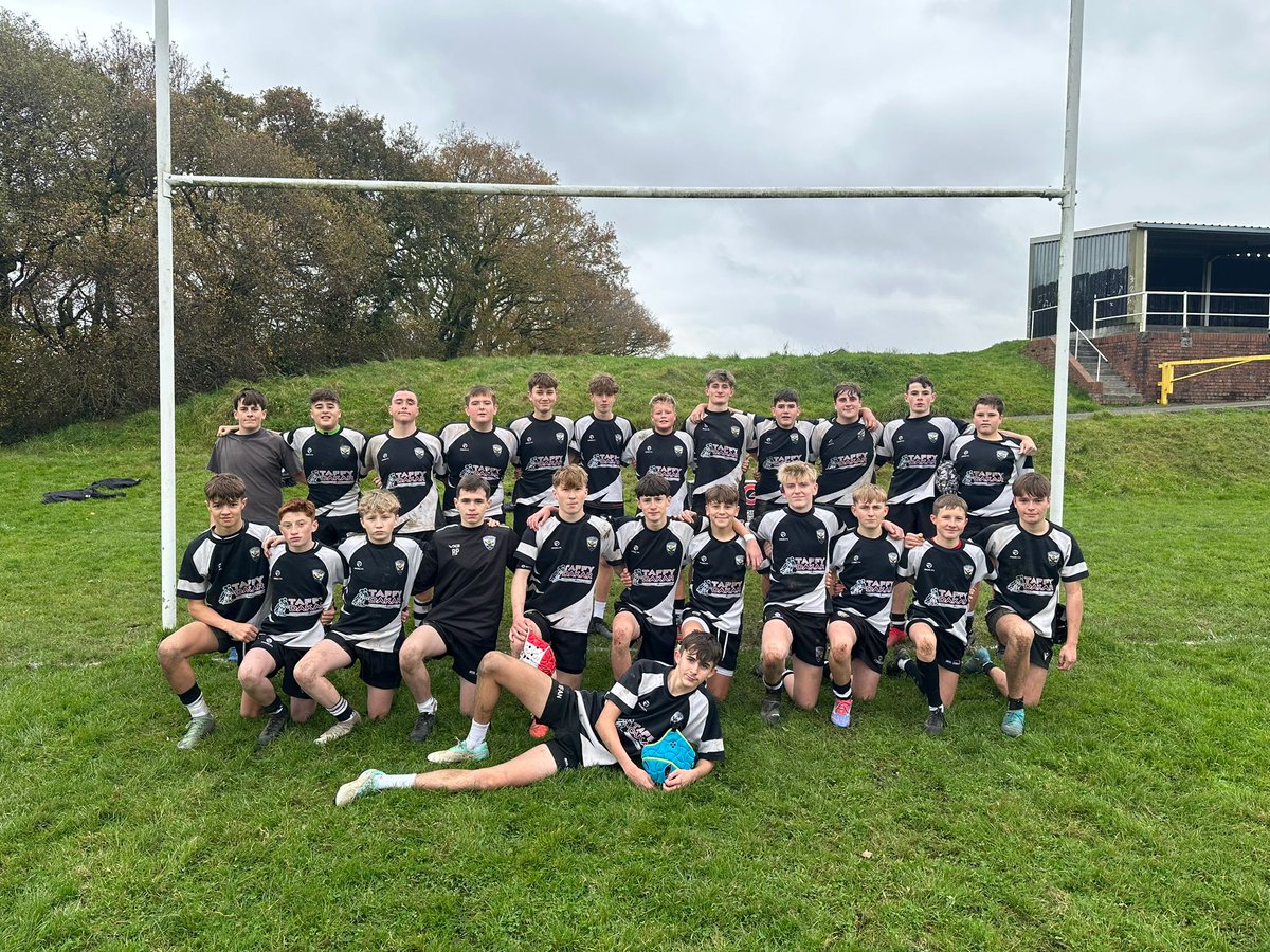 A hard fought 22-19 victory this morning for the Under 15s against a tough Morriston side. 

Tries from Freddie Lewis, Osian Rees-Harries and Ifan Jones (2) 
Conversion Freddie Lewis

Da iawn bois.

<a href="/RfcTumble/">Tumble RFC Juniors</a>

⚫️⚪️🏉

#YmlaenYPiod
