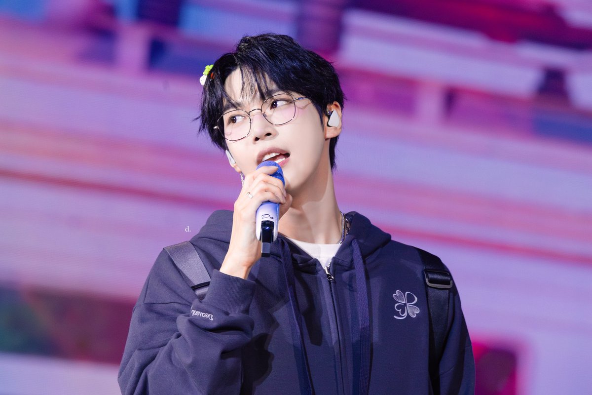 7orever_Dream's tweet image. 절대 핑크색 코 끝을 보지마
#도영 #DOYOUNG