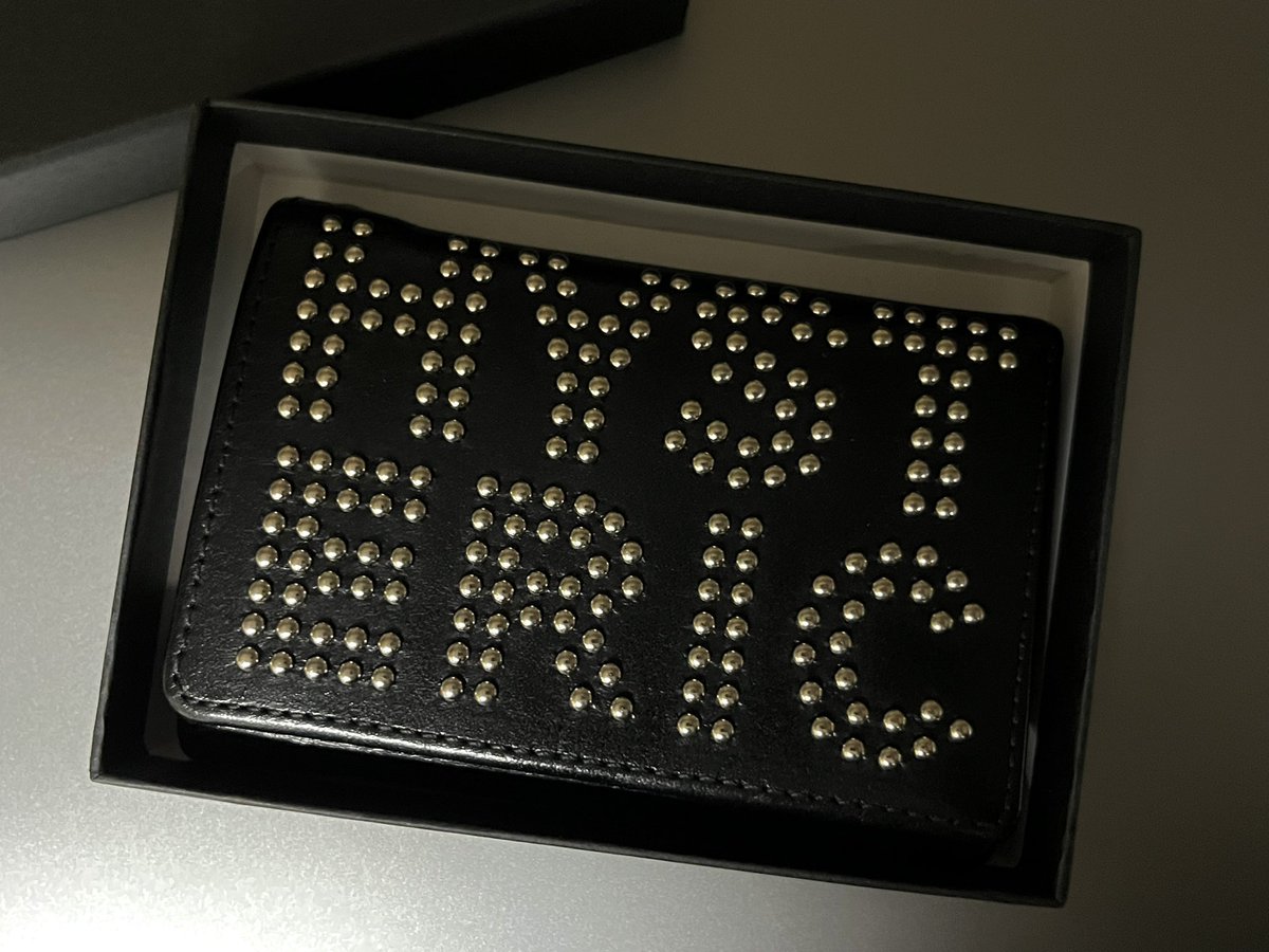 👩‍❤️‍👩 tweet media