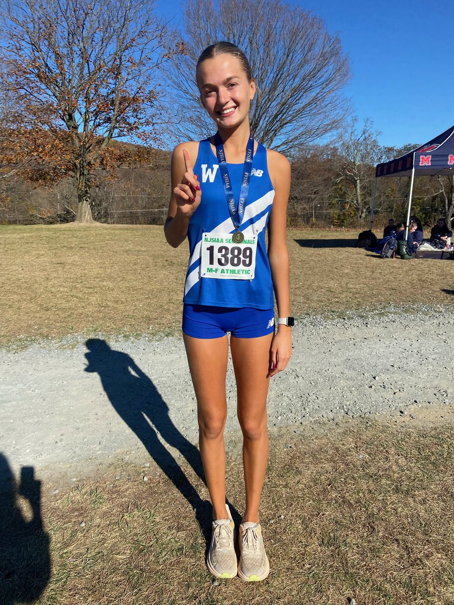 CoachJberardi's tweet photo. Girls fight on to best race of the year but come up just short to a game Ridge team. Class performances across the board and little history as well Anna Kylish becomes FIRST Sectional Champ in WHS history! Getting hot at the right time for Groups! @WHS_BlueDevils @WfieldBoosters https://t.co/DpI7f3x0Dr