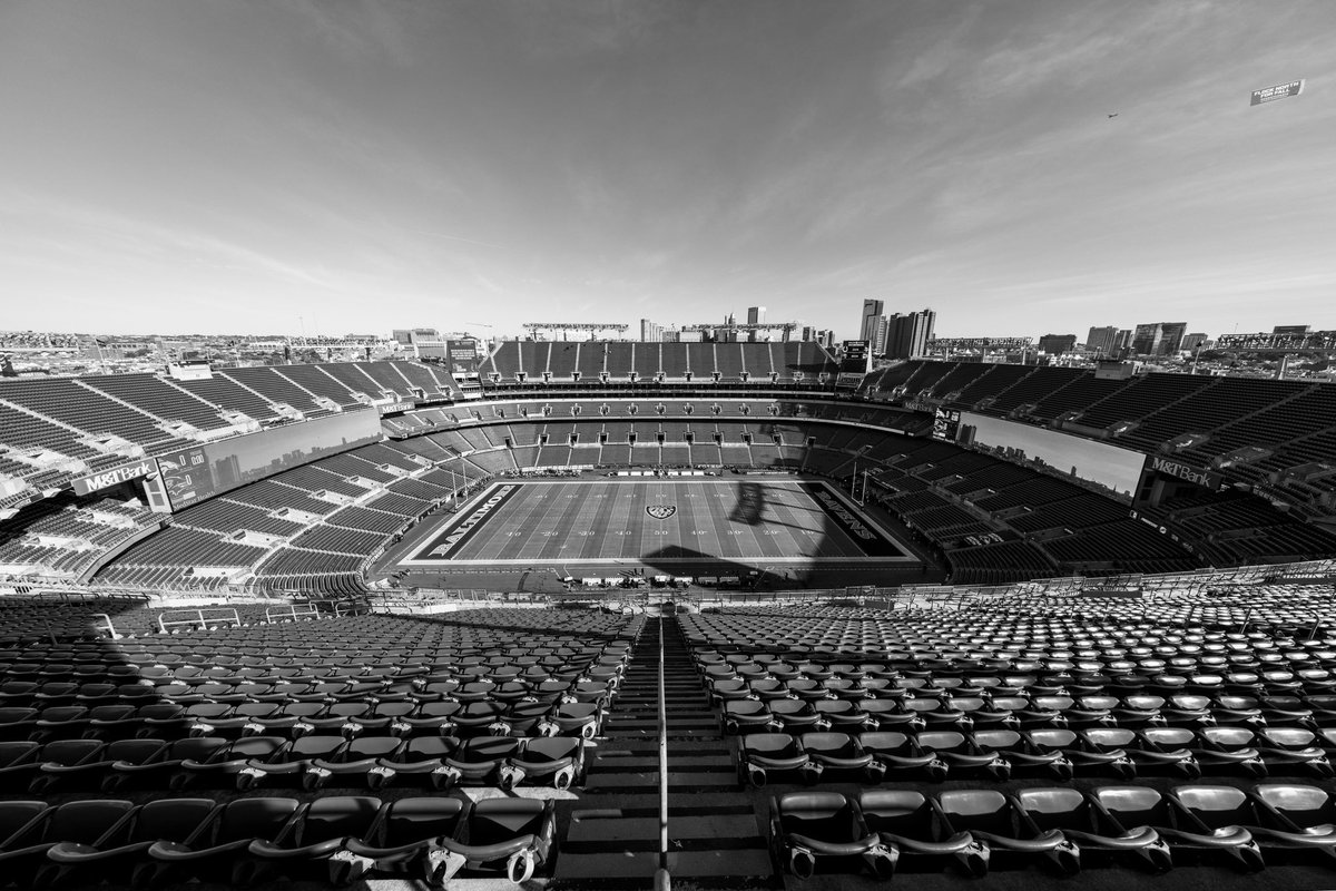 AustinBrink's tweet photo. 🎞️ Baltimore, Maryland 📽️

#DENvsBAL https://t.co/RVayEjNrA9