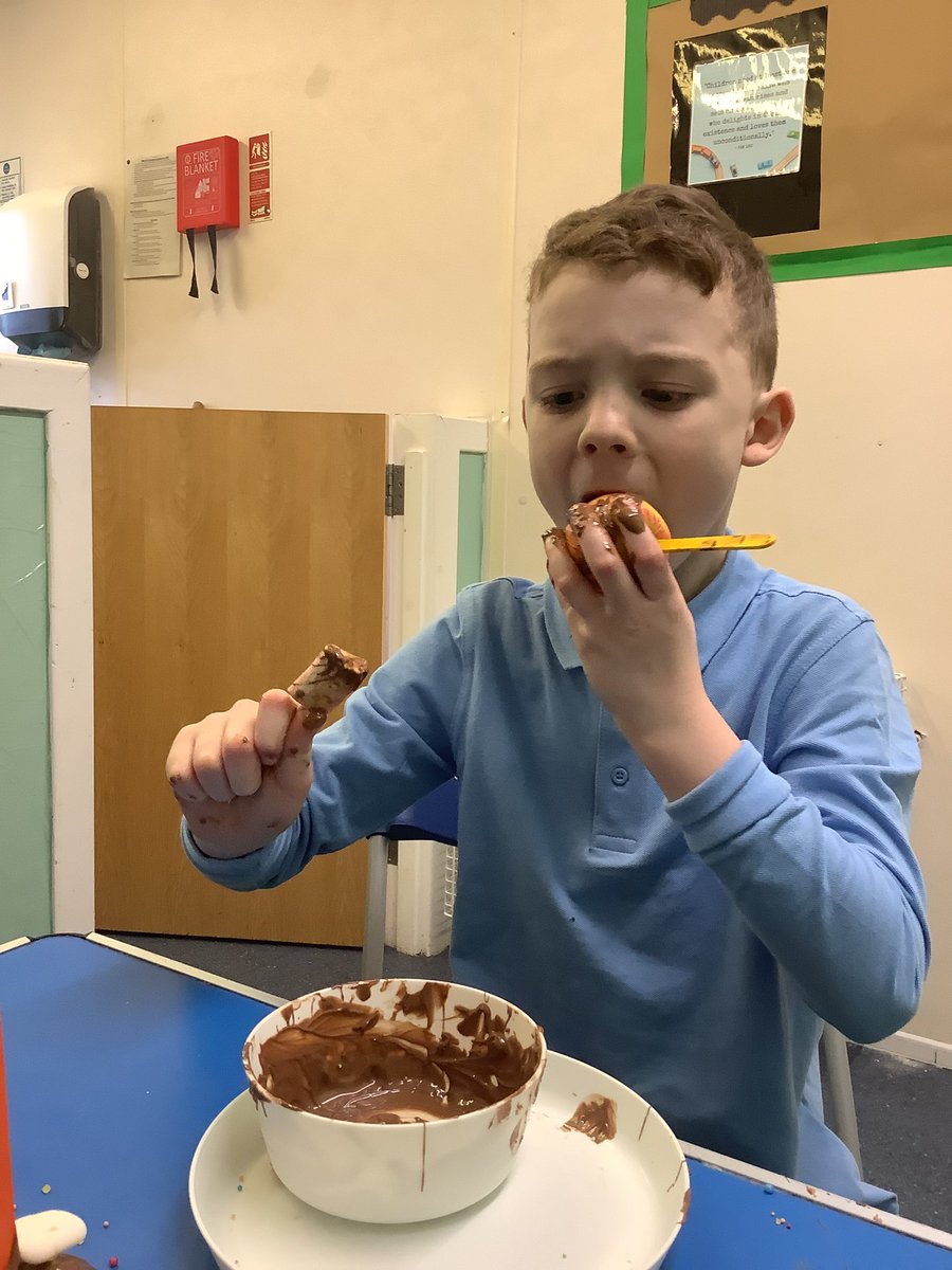 Mr Knight tweet media