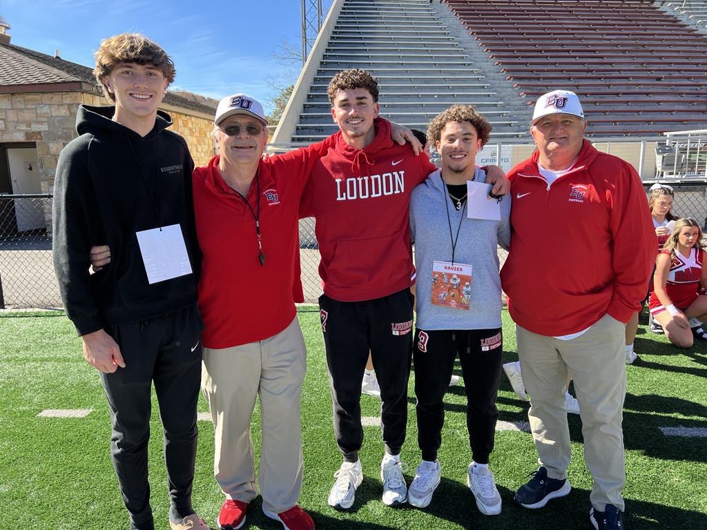 DillsXavier3's tweet photo. Had a great Saturday at bluefield @BronsonScriv7 @ke1soo @Loudon_Redskins https://t.co/eTIgyOCQF3