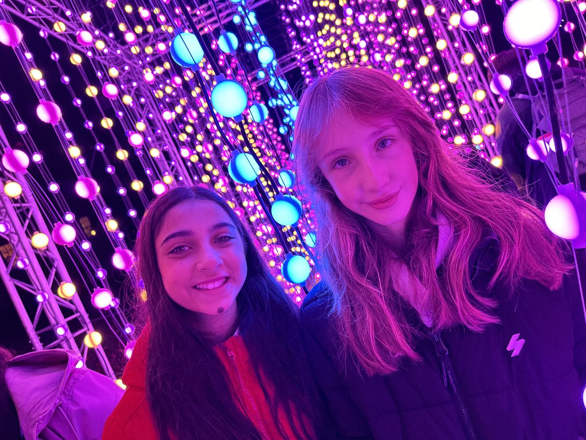 markashbishop's tweet photo. Wow! The lights, atmosphere, scares, actors and whole experience was epic! Brilliant for adults and kids (as the girls testified to). Go! Glasgow Botanics looks amazing by night! @itisonglasglow #GlasGlow https://t.co/DKwBpJMfTh