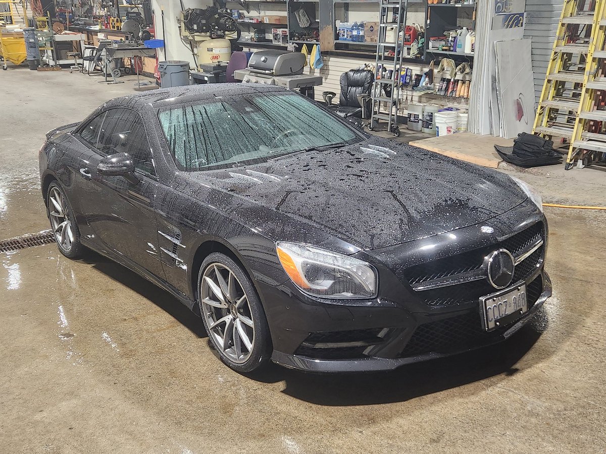 Fatso_Gonzalez's tweet photo. #German muscle having a day spa before winters hibernation. See you in the Spring my love. #MercedesBenz #SL550 #560H_710T @bushcrafter79 #SayNoToBMW https://t.co/zsRjmG3XX8