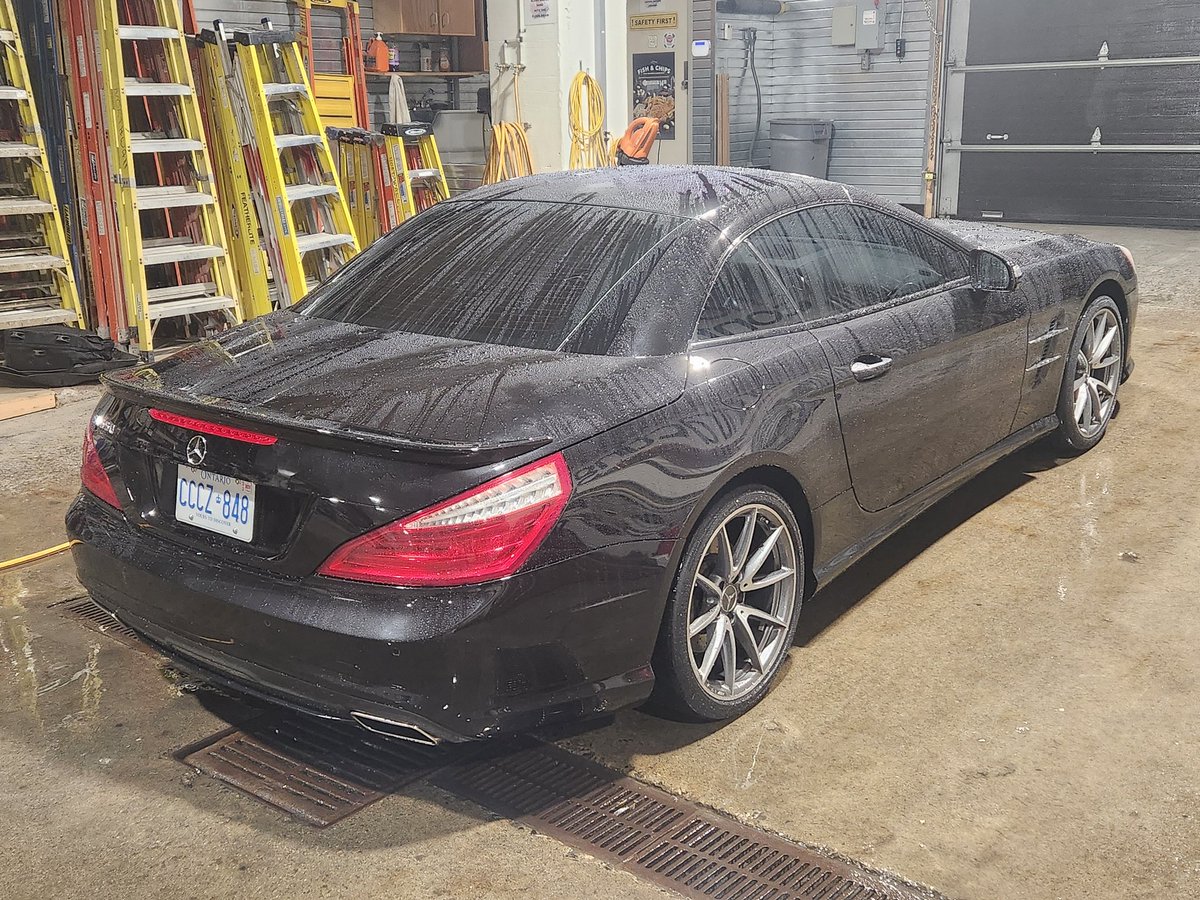 Fatso_Gonzalez's tweet photo. #German muscle having a day spa before winters hibernation. See you in the Spring my love. #MercedesBenz #SL550 #560H_710T @bushcrafter79 #SayNoToBMW https://t.co/zsRjmG3XX8