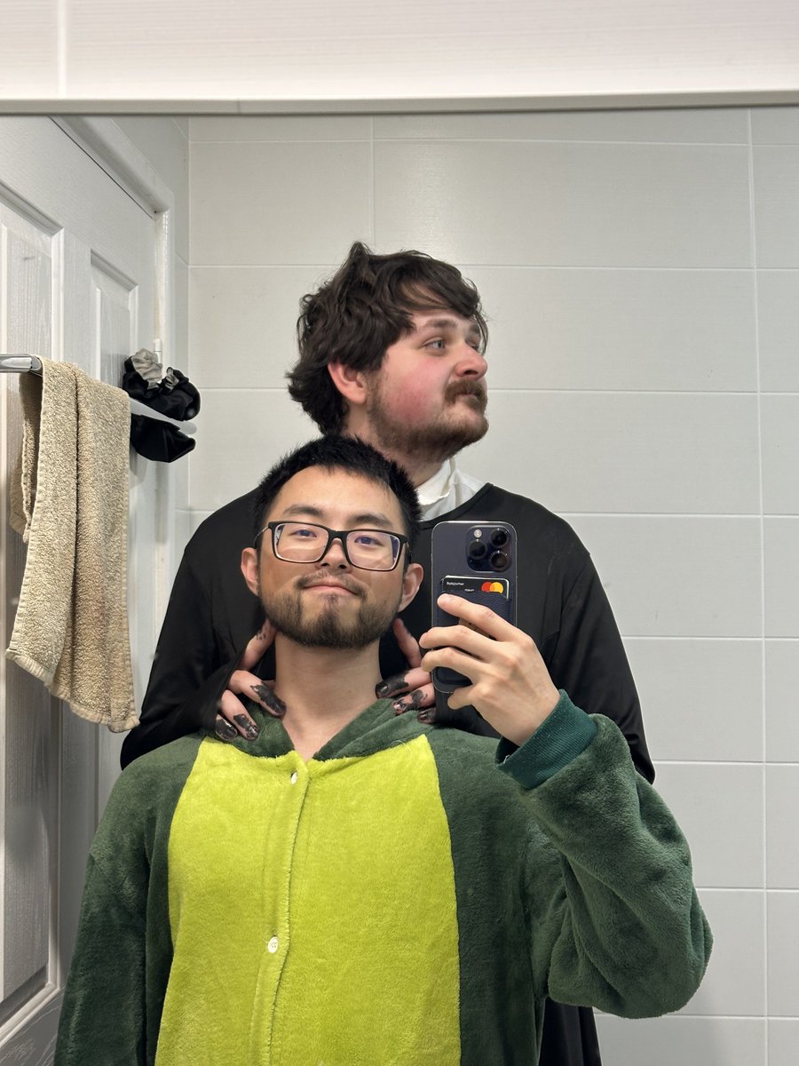 tomperwa's tweet photo. way too busy with everything—work (new projects), internship, volunteering, studying for end of semester, personal development, building connections, and then spending all the rest of time with friends and my bear. but everything’s going so well, best ever. https://t.co/4Vlghv6HcI