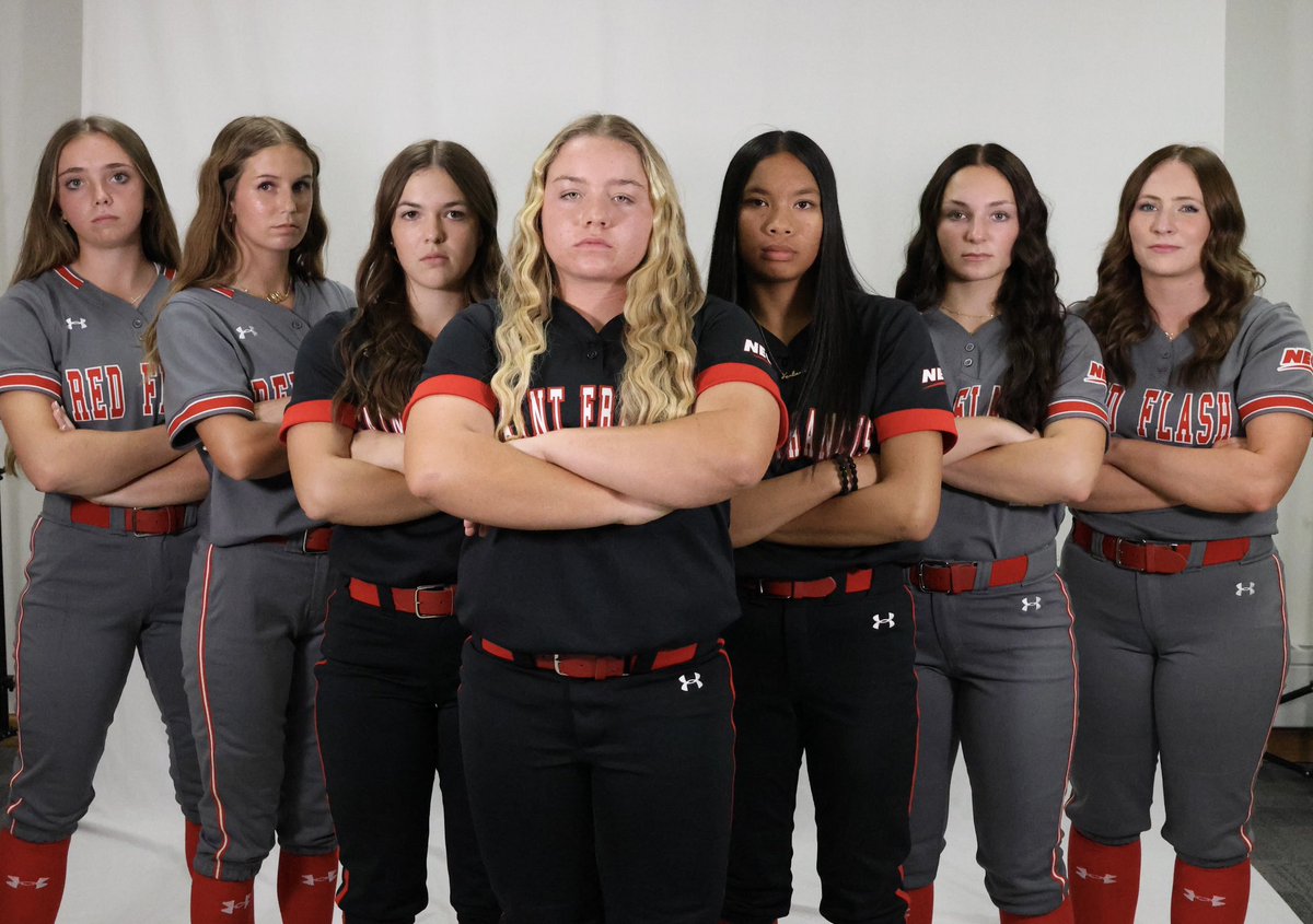 nicole_riddell's tweet photo. Official Visit at @RedFlashSB Blessed to spend the weekend with future teammates & coaches @CoachKrysiak @mel_savala05 @bellaayala14 @avareinhart2025 @charbentley99 @KaelianaDePerio @ZoeKesterson @GMiller_2025 @PoteeteChloe #classof2029 #redflashsb #blessed https://t.co/YhzyRcLciS