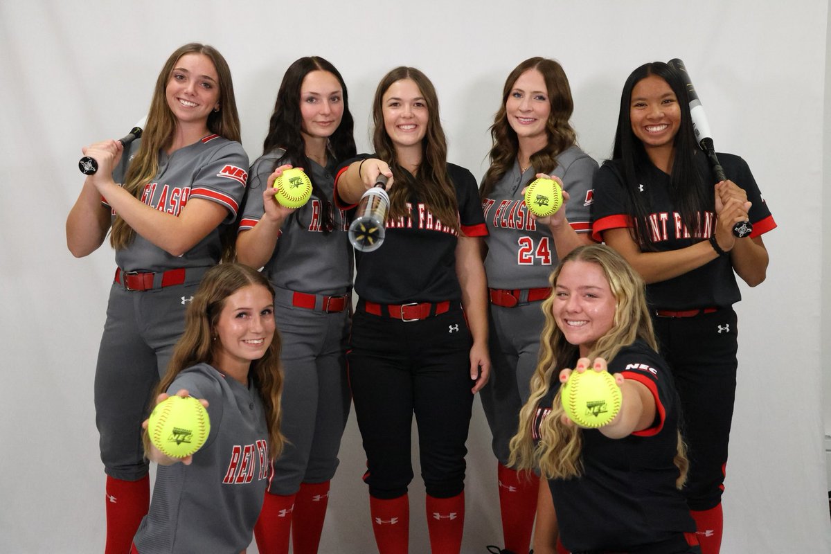 nicole_riddell's tweet photo. Official Visit at @RedFlashSB Blessed to spend the weekend with future teammates & coaches @CoachKrysiak @mel_savala05 @bellaayala14 @avareinhart2025 @charbentley99 @KaelianaDePerio @ZoeKesterson @GMiller_2025 @PoteeteChloe #classof2029 #redflashsb #blessed https://t.co/YhzyRcLciS