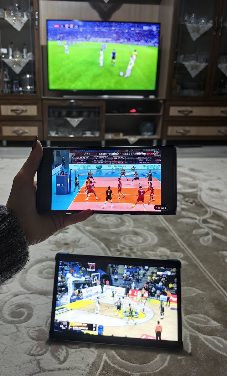 ameyznkmohtesem's tweet photo. Fenerbahçe spor kulübü https://t.co/P1LmfIT0pi