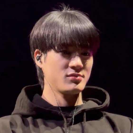 หน้าม้าเหมือนกันเลยหนิ