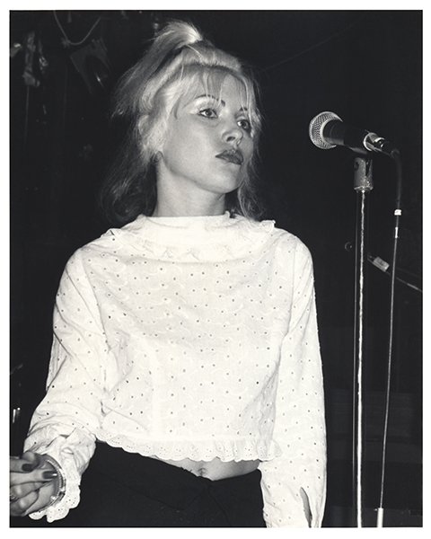 NewWaveAndPunk's tweet photo. Debbie Harry of #Blondie by Nick Latzoni. https://t.co/Yj7F0kfFIS