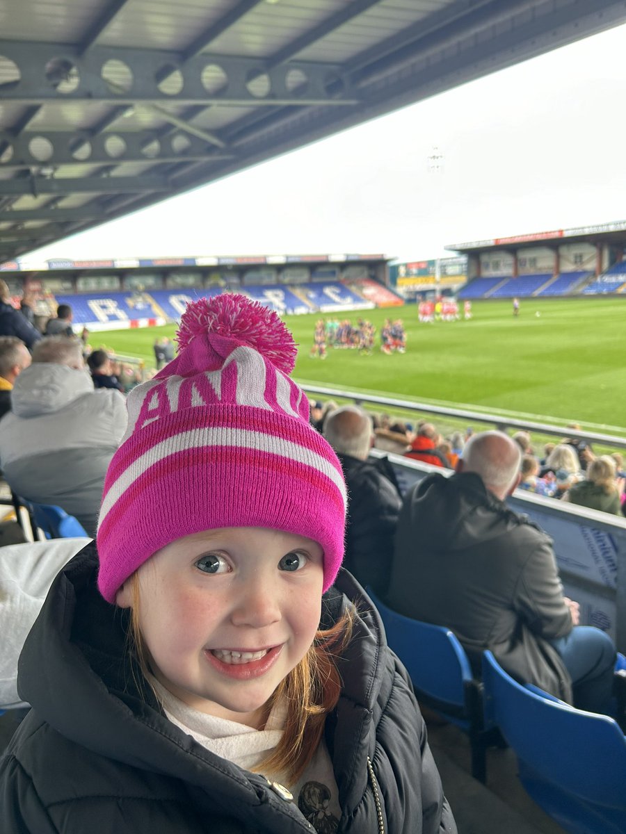 AndyBrown314's tweet image. Sophie’s first football match this afternoon.… Ross County versus Bonnyrigg Rose in the Women’s Scottish Cup. Dad and daughter time!