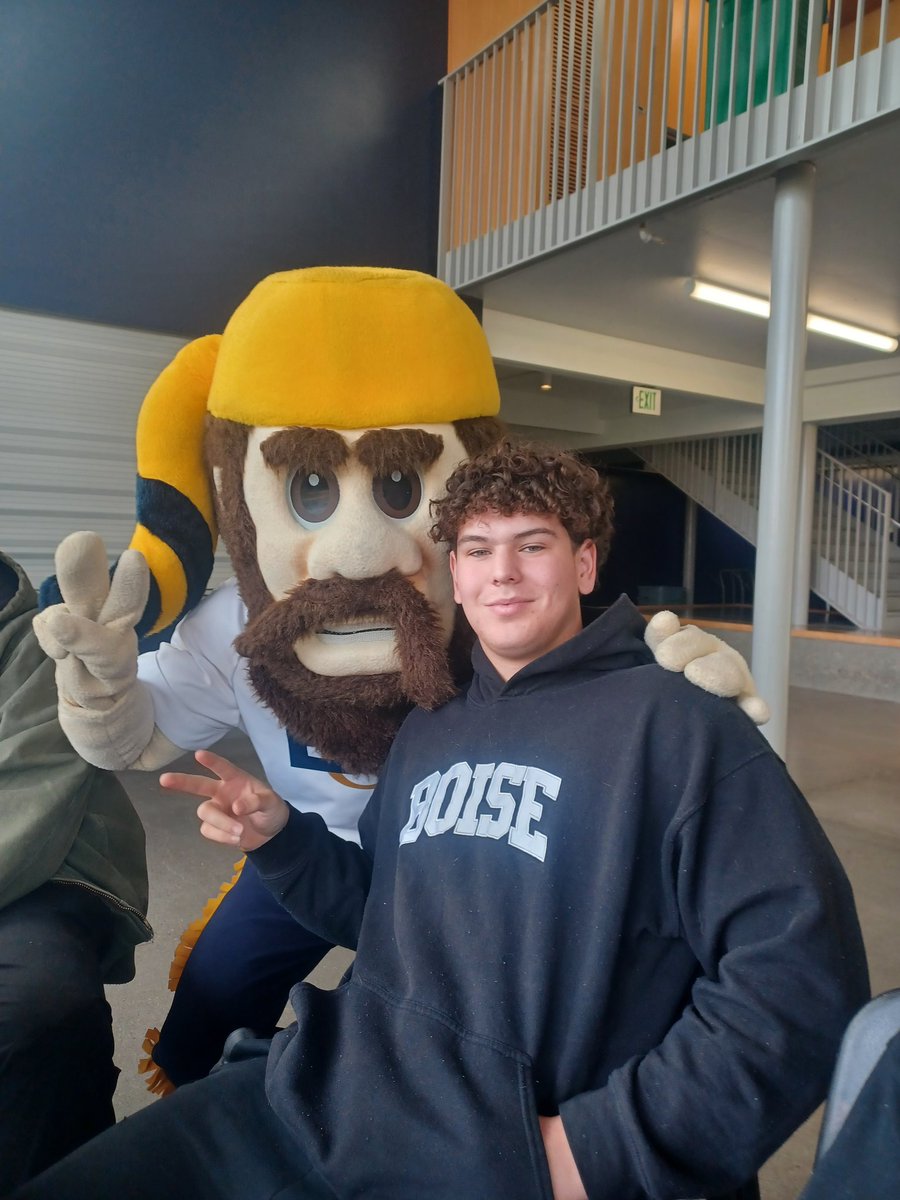 Jadon Davis-Swaney #50 (@jadonswaney) on Twitter photo Coach Solo Taylor & Coach Green: Thank you for the visit! Loved seeing the team fight for each other. What a Defensive W at the end. Loved the campus & EOU football Mountaineers "Wear Blue Get Loud" <a href="/EouFootball/">EOU Football</a> <a href="/CoachTaylorEOU/">Coach Solo Taylor</a> <a href="/wadegreen12/">Wade Green</a> <a href="/wcburelle/">WILLIAM BURELLE</a> <a href="/BoiseBraveFB/">Boise Brave Football</a> Coach Solo Taylor & Coach Green: Thank you for the visit! Loved seeing the team fight for each other. What a Defensive W at the end. Loved the campus & EOU football Mountaineers "Wear Blue Get Loud" <a href="/EouFootball/">EOU Football</a> <a href="/CoachTaylorEOU/">Coach Solo Taylor</a> <a href="/wadegreen12/">Wade Green</a> <a href="/wcburelle/">WILLIAM BURELLE</a> <a href="/BoiseBraveFB/">Boise Brave Football</a>