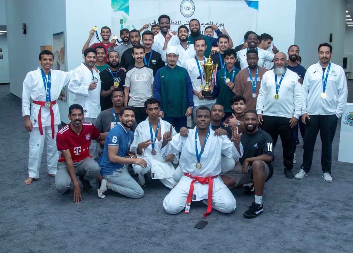 ahnifck's tweet photo. 📷  الكاراتيه 🥋

🗓️ يوم الأحد 01-05-1446 هـ

كتيبة المشاة الالية/22

تحقق بطولة الكاراتيه لعام 1446 هـ 

المركز الأول 
ك/المشاة الالية/22

المركز الثاني 
ك/مكافحة الشغب/51

المركز الثالث 
ك/التدخل السريع/11

📍الدمام https://t.co/btTKQvdGHv