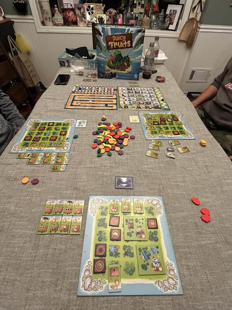 We also played Juicy Fruits, which was a lot of fun too.