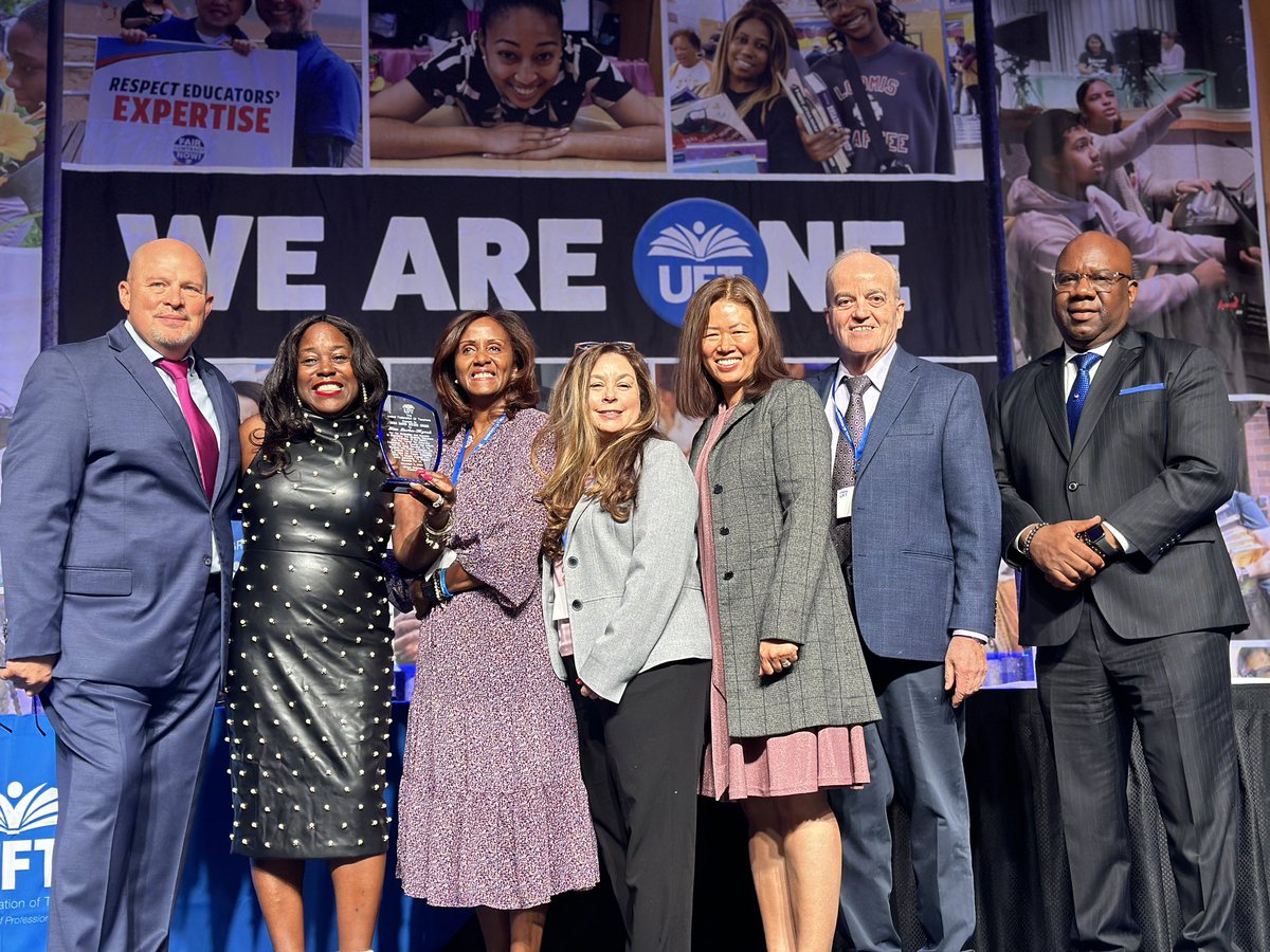MelindaJPerson's tweet photo. CONGRATULATIONS to my girl @onemoshoe Zina Burton-Myrick for receiving the David Wittes Award @UFT #TeacherUnionDay! https://t.co/TC9lv2RMt5
