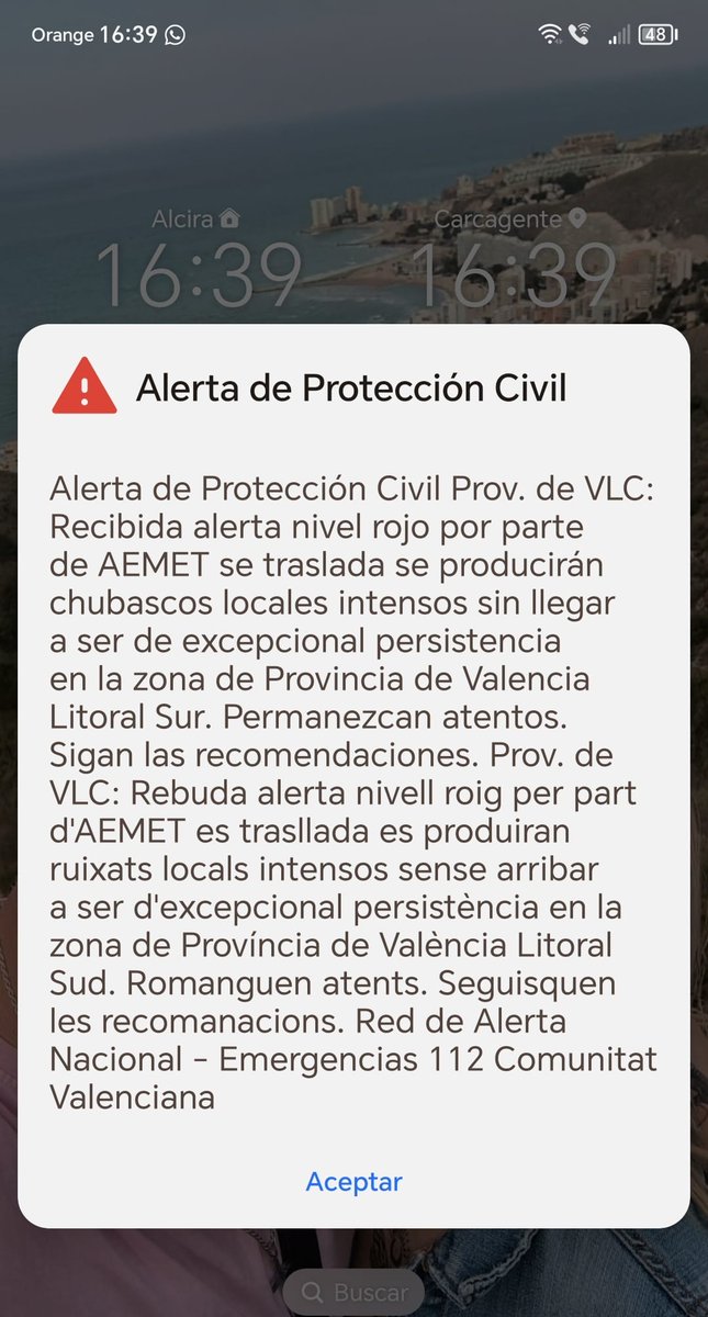 lapastorina's tweet photo. Hoy domingo 03/11 acabamos de pasar a alerta roja ....por segunda vez....
Donde estan las indicaciones para esta alerta ...además de quedarme en casa que más hacemos? 
#dana #Valencia #Agua #alertaroja #quedateencasa https://t.co/JCX0xYNAPd