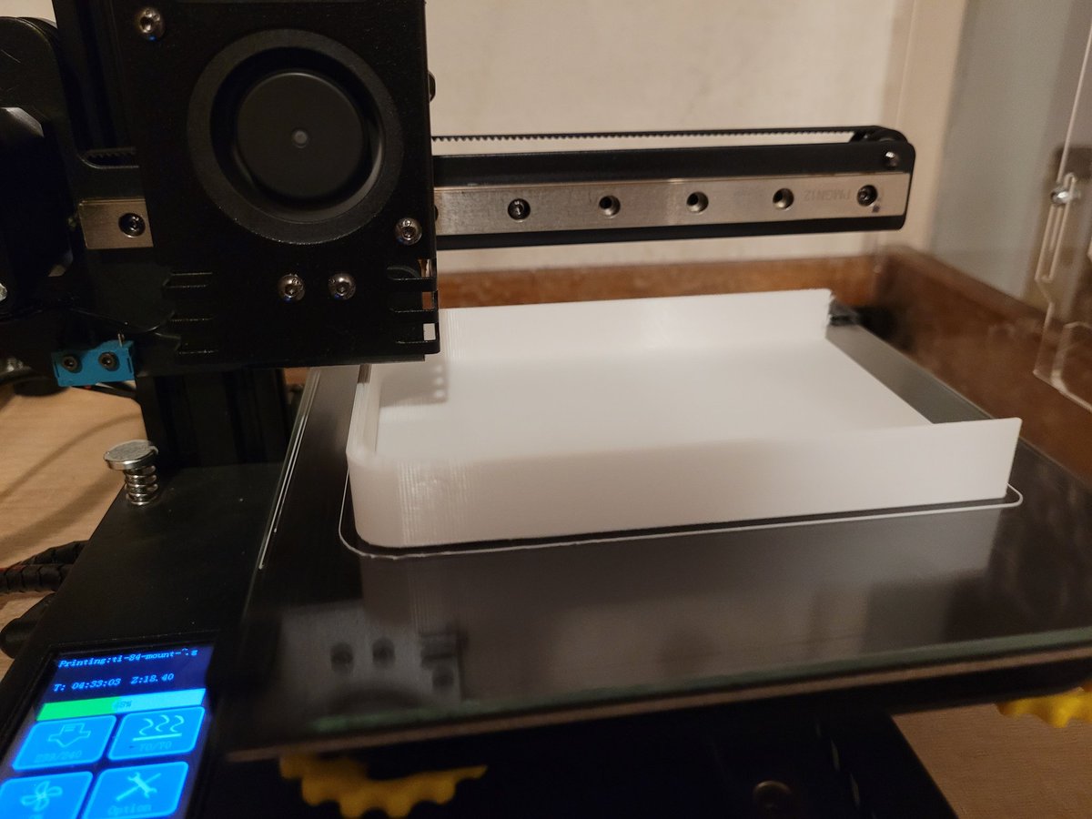 kevinarcz's tweet photo. #dnestisknu Jsem si říkal, kam #et58 budu ukládat. Tak nyní už to vím 😃 https://t.co/7v6i5b7hPo