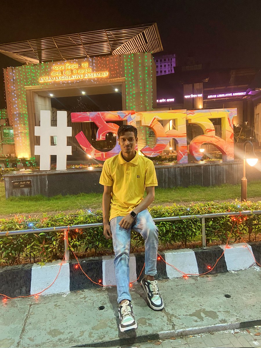 MullokChand2's tweet photo. কঠিন পথ সবসময় সুন্দর 
লক্ষ্যে পৌঁছায়!!! 
দরকার শুধু সাহস, 
সে পথ ধরে এগিয়ে যাবার! https://t.co/VYIUDYmkqw