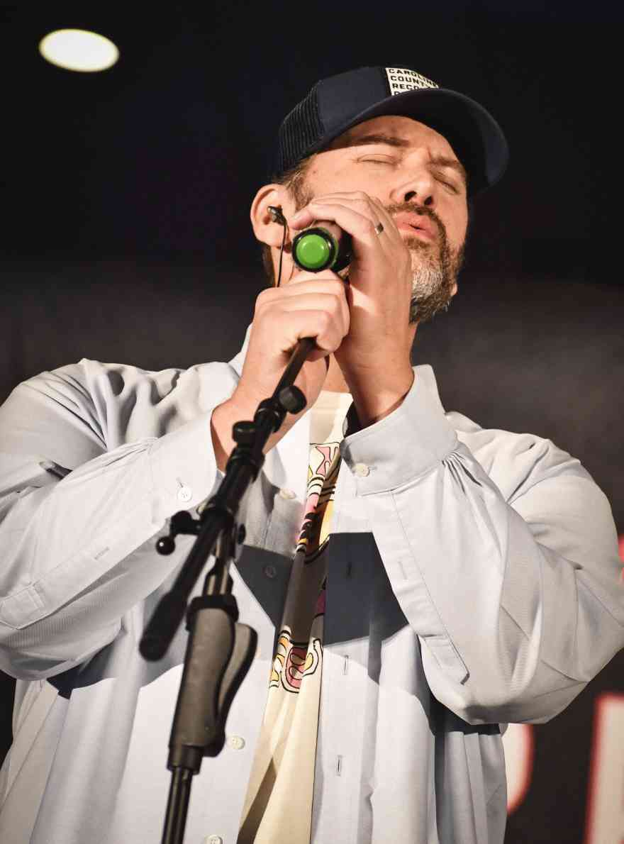 Louden Swain (with some special guests!) rocked the stage last night for the Saturday Night Special in Chicago! 🎶

#SPNCHI