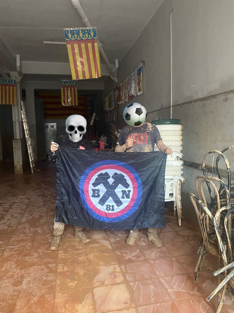 Miembros de Boixos Nois también presentes en la zona 0.

Unidos por una misma causa.