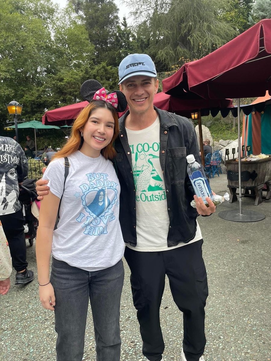 ahsokascloak's tweet photo. HAYDEN HAS MADE HIS ANNUAL RETURN TO DISNEYLAND!!!!!!!!!!!!!!!!!!!!! https://t.co/lE3ZiQI0Lh