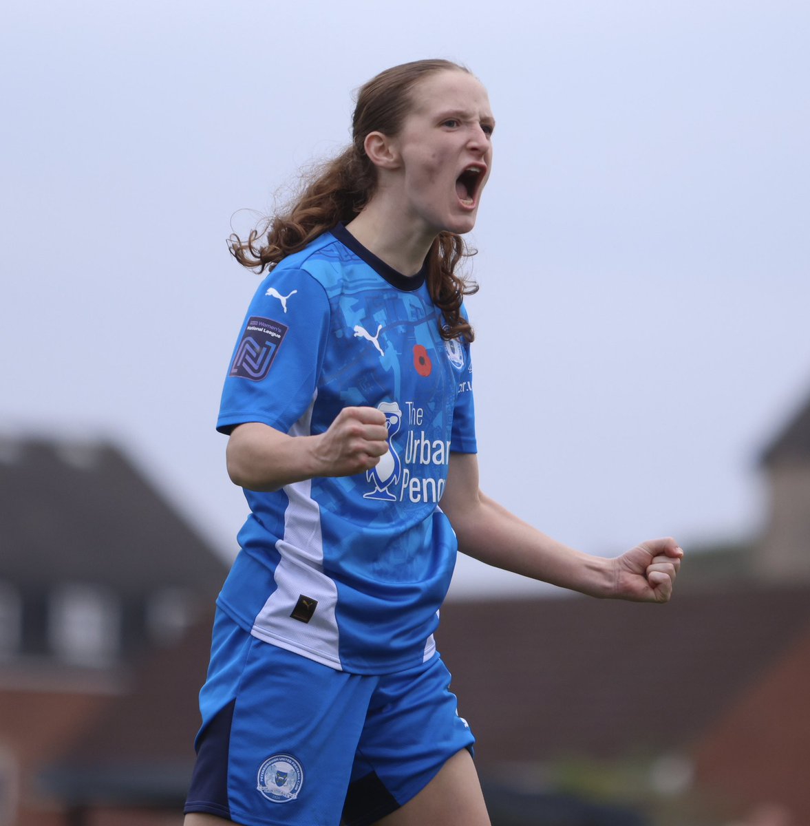 theposhwomen's tweet image. Pure Passion 🫶🏻🎩 

#pufc 
📸: @Darren_wiles