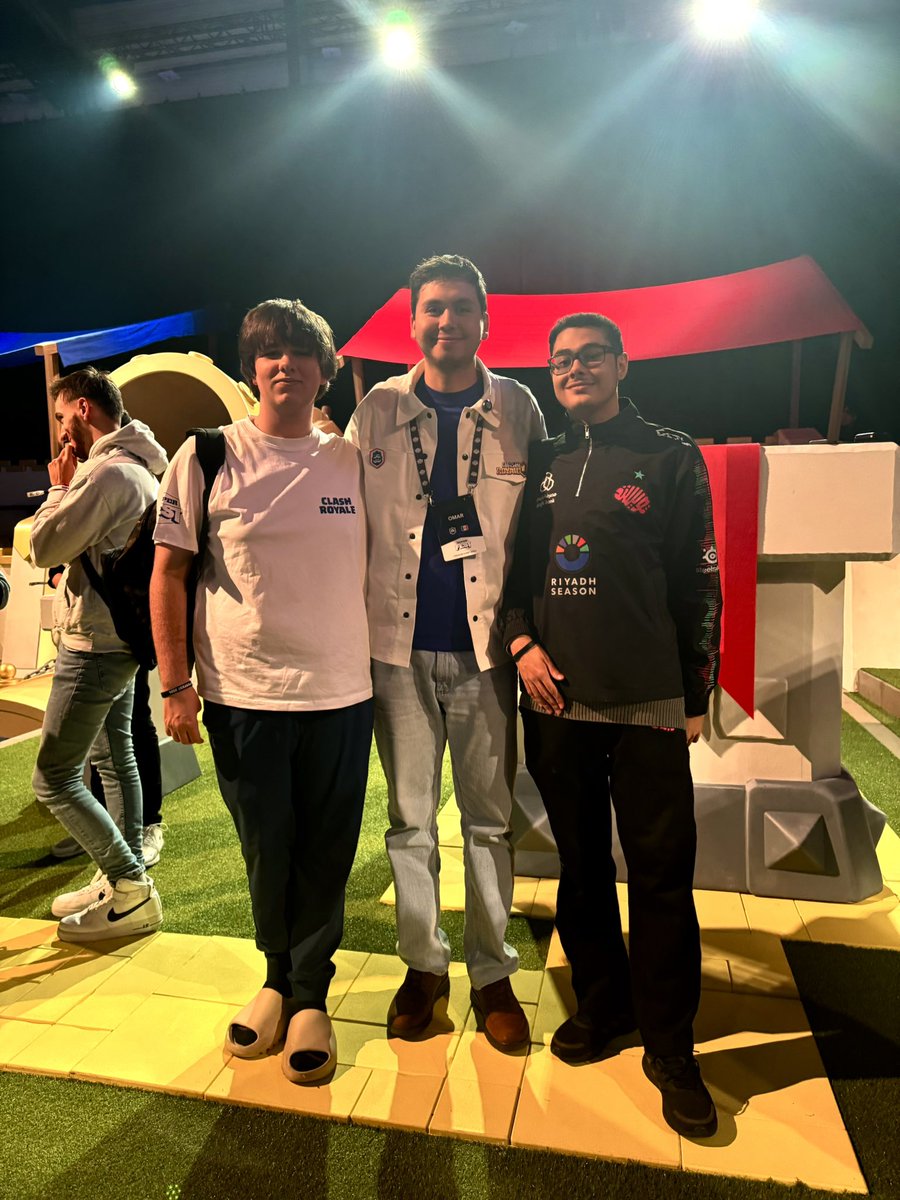 1 y 2 en la misma foto 🐐🐐