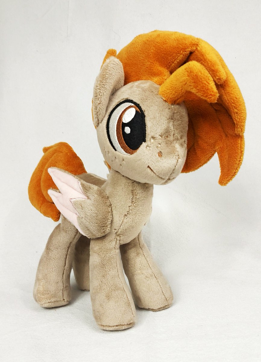 AntartMK's tweet photo. My newest plushie ^^ proudly crafted for @JellySketch #oc #mlp #plushie #pony https://t.co/0wokp16vxI