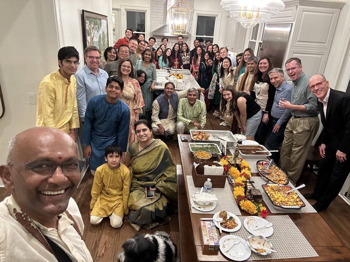 shanmugamlab's tweet image. Celebrating Diwali 2024 with an amazing group of mentees, colleagues and students! Feeling blessed to be with such a wonderful community 😊🪔🎉