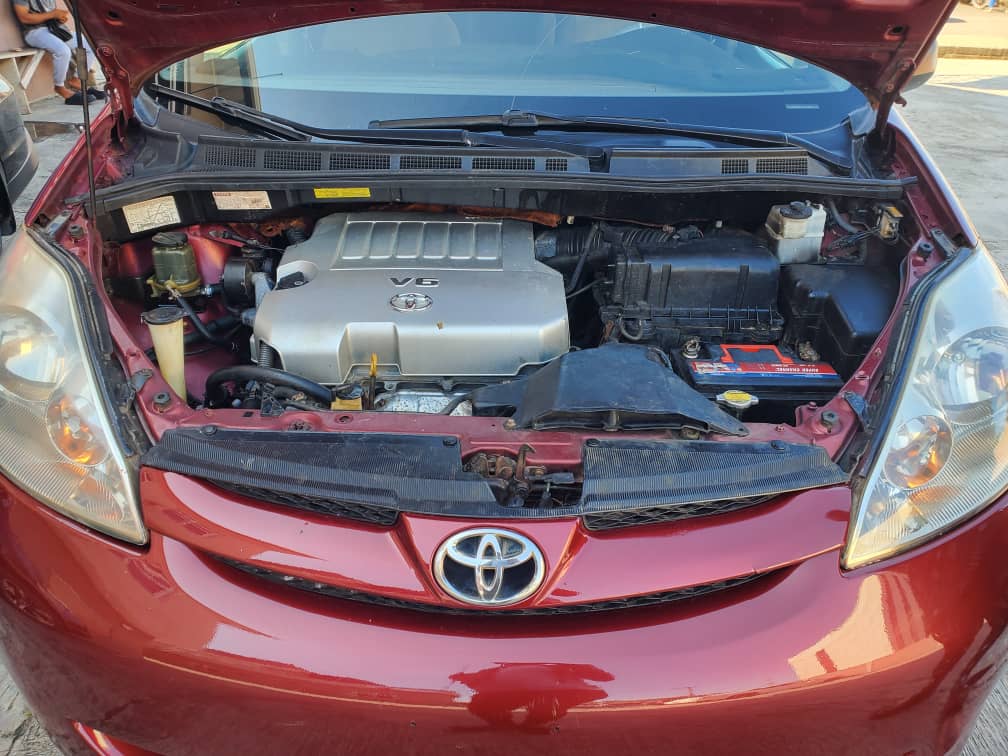 Emsotec_Autoz's tweet photo. 2008  Sienna LE,  untampered 2GR engine, AC 💯, gear selection is smooth &amp; swift,  painted.

✅ 5.3m  
 ✅ Amuwo Odofin, Lagos 
✅ 08063178870

Davido | pentagon | Valencia Yorubas | Pinovibes | #verydarkman | Bobrisky | Treason | Peter Obi | Tinubu | Arewa | Buhari | Lookman https://t.co/RRjdy9hBj2