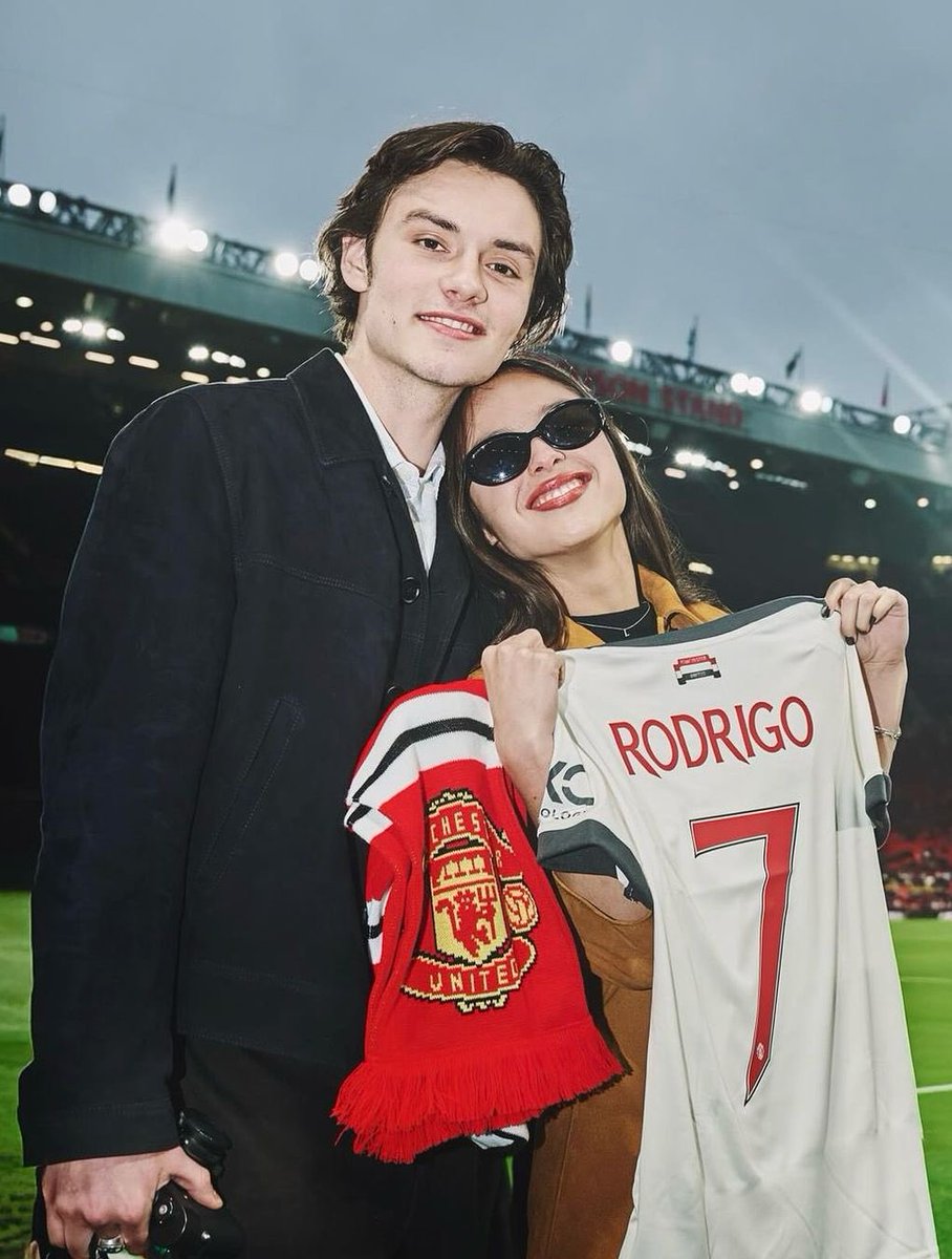 louliviarchive's tweet image. gen z’s royal couple.