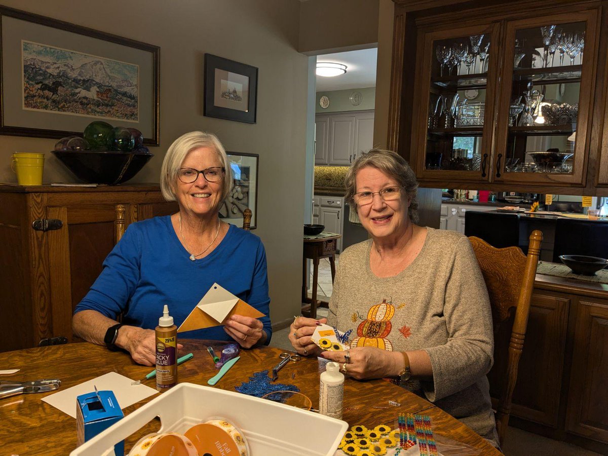 ICTAltGiftMkt's tweet photo. SATURDAY is Market Day! Wonderful #volunteers are making ornaments to accompany @AltGifts4Change  causes you support in honor of your loved ones. Thanks to our Media sponsors @KMUW and our partners who are making last-minute preparations for the 30th Annual event at Hillside CC. https://t.co/94WDQIDbOL