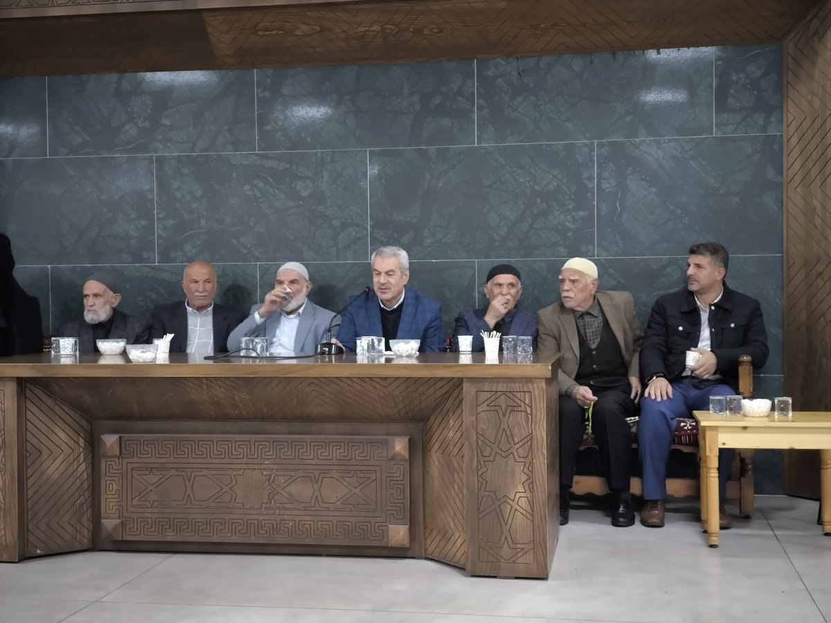 Külliyemizin kurucusu Sayın Şeyh Fatih ÖNAL Nigmetullah Ailesinin taziyelarine katıldı

Merhumeye Allah'tan rahmet yakınlarına sabır dileriz