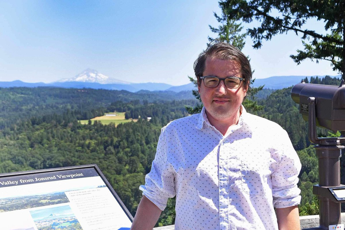 pdxoregonizers's tweet photo. Nick Walden Poublon is standing up to corporate interests to deliver real solutions for Portland &amp; beyond: affordable housing, better healthcare, &amp; environmental protection. Let’s show up for a true advocate! 🏠🌎 #PDXOregonizers #VoteNick @nwpinpdx https://t.co/Zlf7CrLbFM