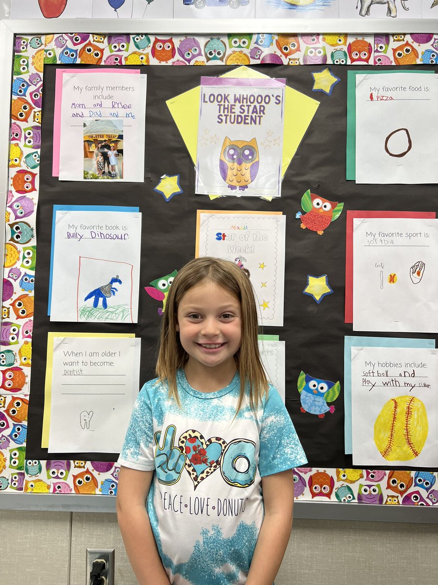 mrsreedyses's tweet photo. Another fun week of celebrating an awesome first grader! Congratulations Maddi on being our latest “Star Student” 🌟 this past week! 💜💛 #bulletpride #connectses https://t.co/dVlOHs8vPl