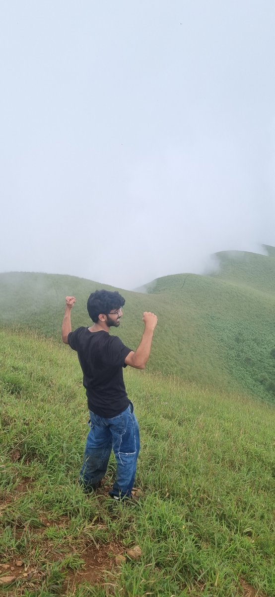 Hrushi2020's tweet image. Pushed myself to the limit this weekend. Drove🚘 all the way from Hyderabad to Samse and finished the #Netravathi Trek⛰️ just to return back to work on Monday 💪