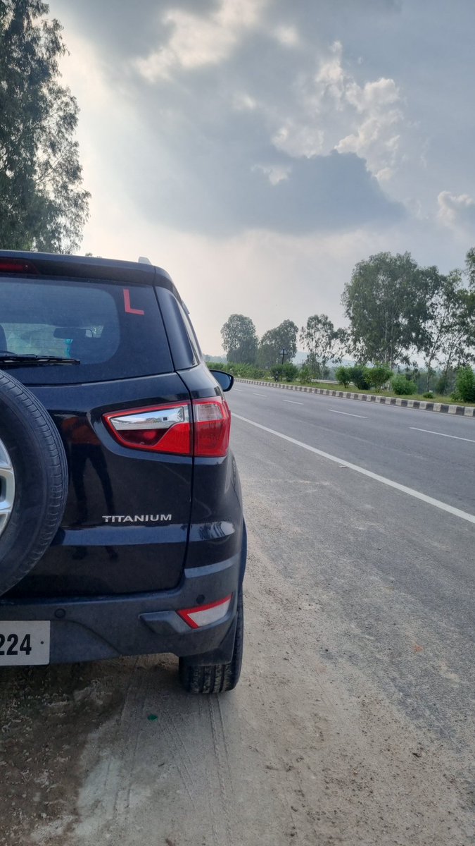 Hrushi2020's tweet image. Pushed myself to the limit this weekend. Drove🚘 all the way from Hyderabad to Samse and finished the #Netravathi Trek⛰️ just to return back to work on Monday 💪