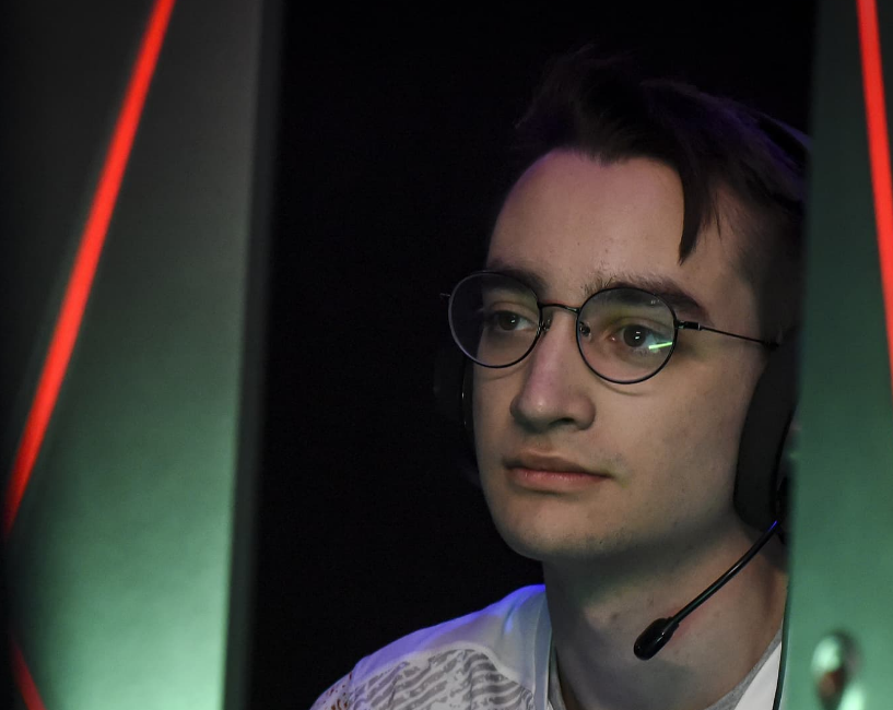 🚀 BÚSQUEDA LABORAL 🚀

Actualmente estoy buscando nuevas oportunidades el mundo de los esports y el gaming. Enfocándome en el área de marketing/publicidad, contenido o gestión de influencers.

✉️Contacto: lopez.emilio@hotmail.es

¡Se agradece la difusión, RT y recomendación! 🙏