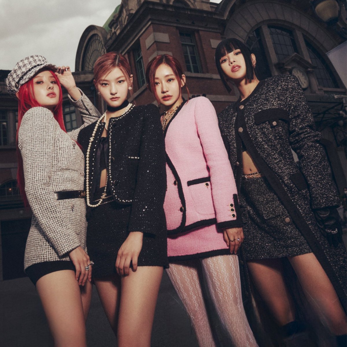 KIOF_official's tweet photo. When you feel it🕵️‍♀️👀 come and get it💃🎭💖

https://t.co/O5EZ83Jkkc

【Pseudonymous (Jazz Ver.)】
➫ 2024.11.22 1PM (KST)

💿Pre-save &amp; Pre-order
https://t.co/3ax04gcv9z

#KIOF #키오프
#Pseudonymous #KIOF_Pseudonymous https://t.co/Ce3vgUykoq
