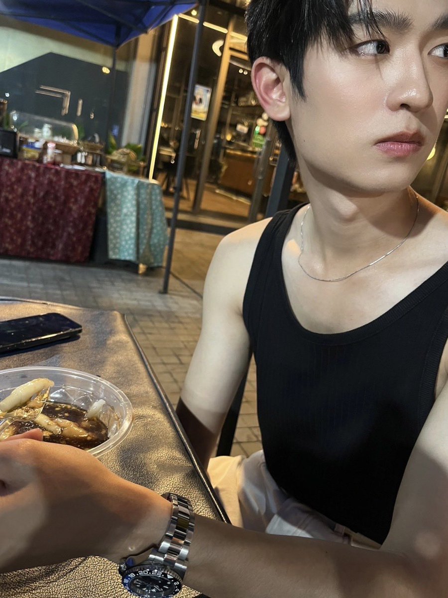 kongjiro_'s tweet photo. ก๋วยจั๊บกับส้อมของเขา
#Q33กี่หมื่นฟ้า https://t.co/QxabQZRkp4