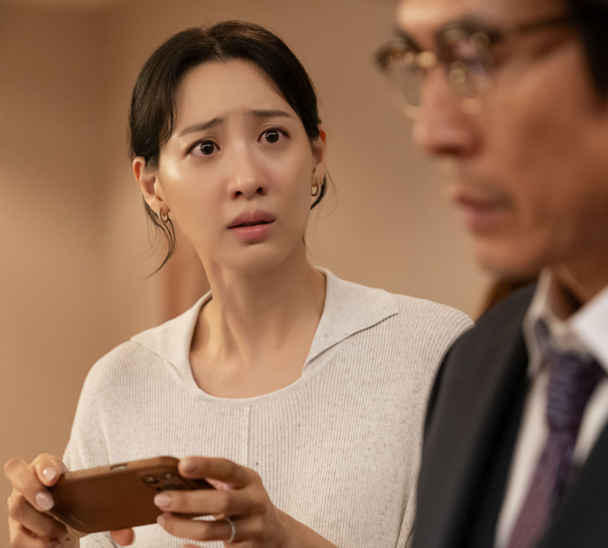 CoreanBoxOffice's tweet photo. #KoreanBoxOffice WkdTop3 #VenomTheLastDance $9.34m total / 1.31m total adm. #AmazonBullseye $2.37m / 369k #ANormalFamily $4.03m / 598k https://t.co/HJTY57SAUz https://t.co/KOO58X4XxO
