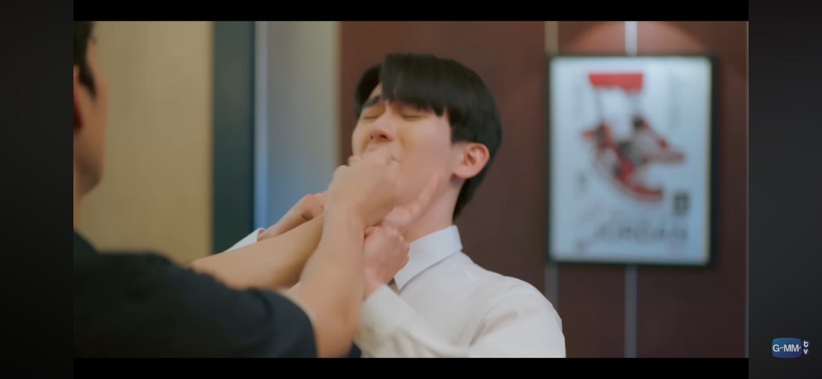 BBReaction's tweet photo. ความใส่ใจของพี่อาร์ค ทั้งป้อนยาหมา(น้องอาร์ม) ทั้งห่มผ้า และความน่ารักของน้องอาร์มที่ถ่ายรูปตอนกินยาส่งไปให้พี่อาร์ค

#Perfect10linersEP2 https://t.co/C4kUvHcJ2D
