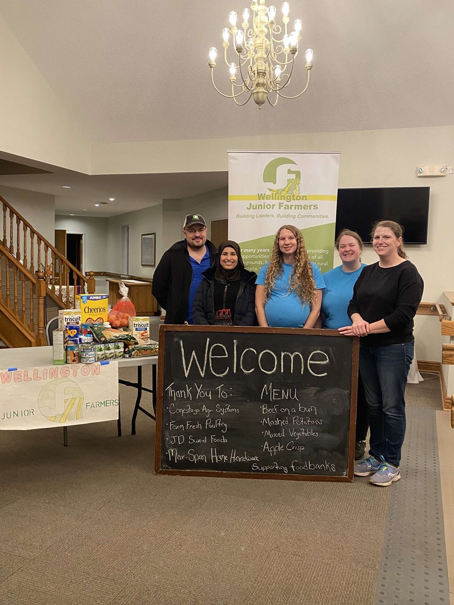 Some photos from community supper.Thank you to all our sponsors. Mar-span Home hardware, Conestogo Agr Systems, Farm Fresh poultry, JD.Sweid Foods! Congratulations to all our winners of the door prizes!
Supporting food banks 
#wellington #juniorfarmers #proudjfer#community#supper