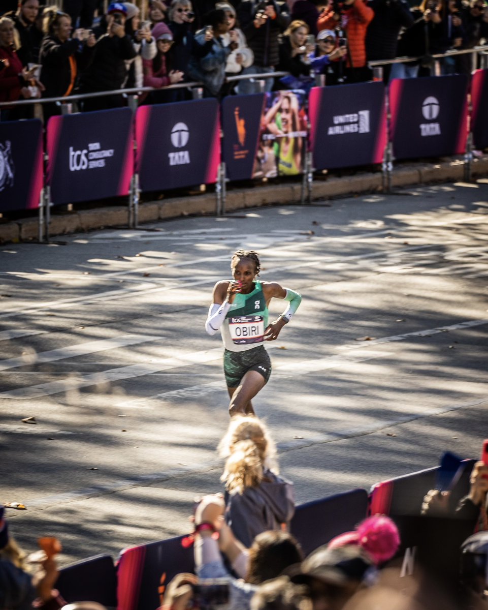 ShokzCanada's tweet photo. You never cease to amaze us, HellenObiri! 💪Congratulations on yet another incredible race. It’s a true inspiration to watch you run, and we’re so proud you’re a Shokz team member!
#hellenobiri #newyorkcitymarathon #newyork #marathon #shokz https://t.co/twRDJT74Zo