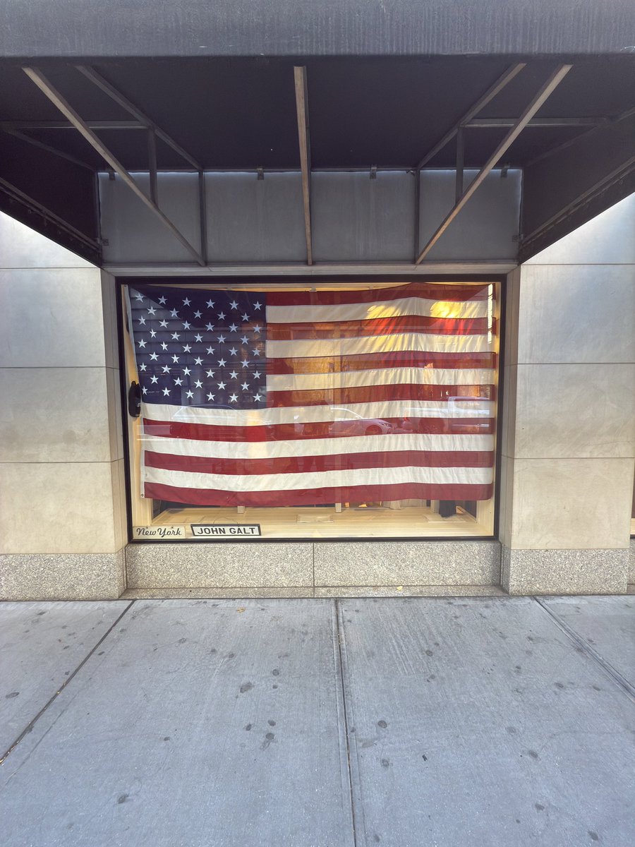 I hear it's the best week to be in New York!

✌🏼