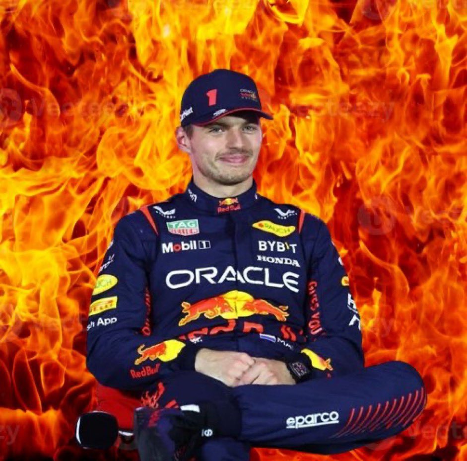 verstappenews's tweet photo. MAX VERSTAPPEN TAKES THE LEAD OF THE BRAZILIAN GRAND PRIX OH MG GODJDJDHSHSJSJSJSJDJDDJ https://t.co/63P2TWfZkp